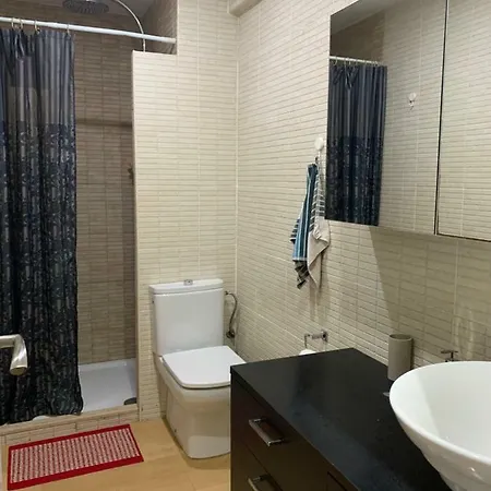 Staywithus Quarto em Acomodações Particulares